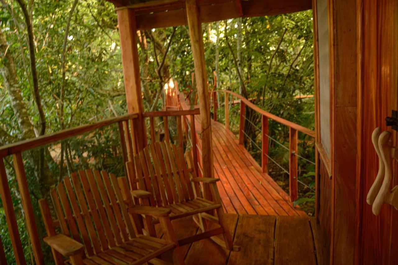 Tukulolo Treehouses Makaunga 外观 照片