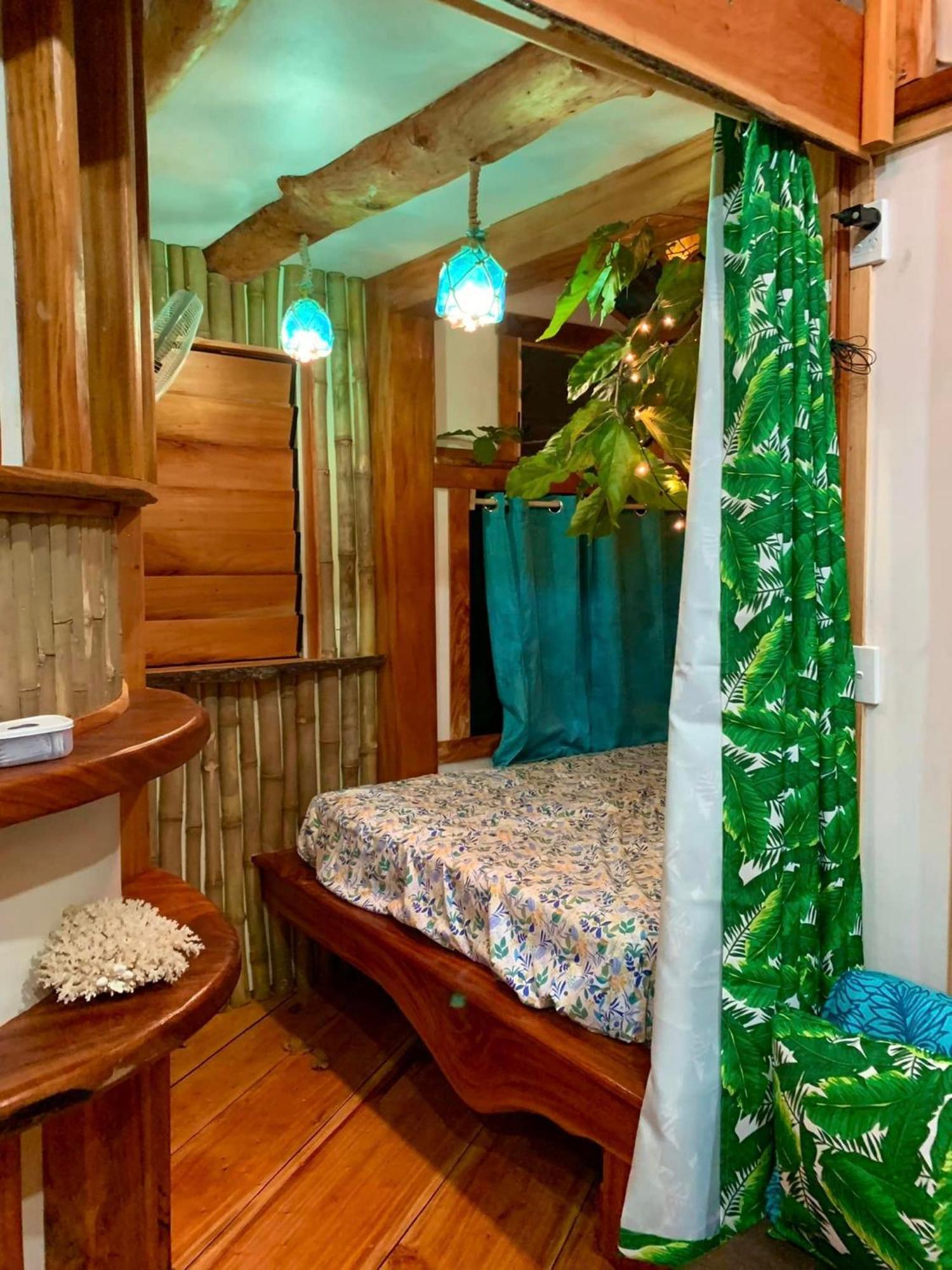 Tukulolo Treehouses Makaunga 外观 照片