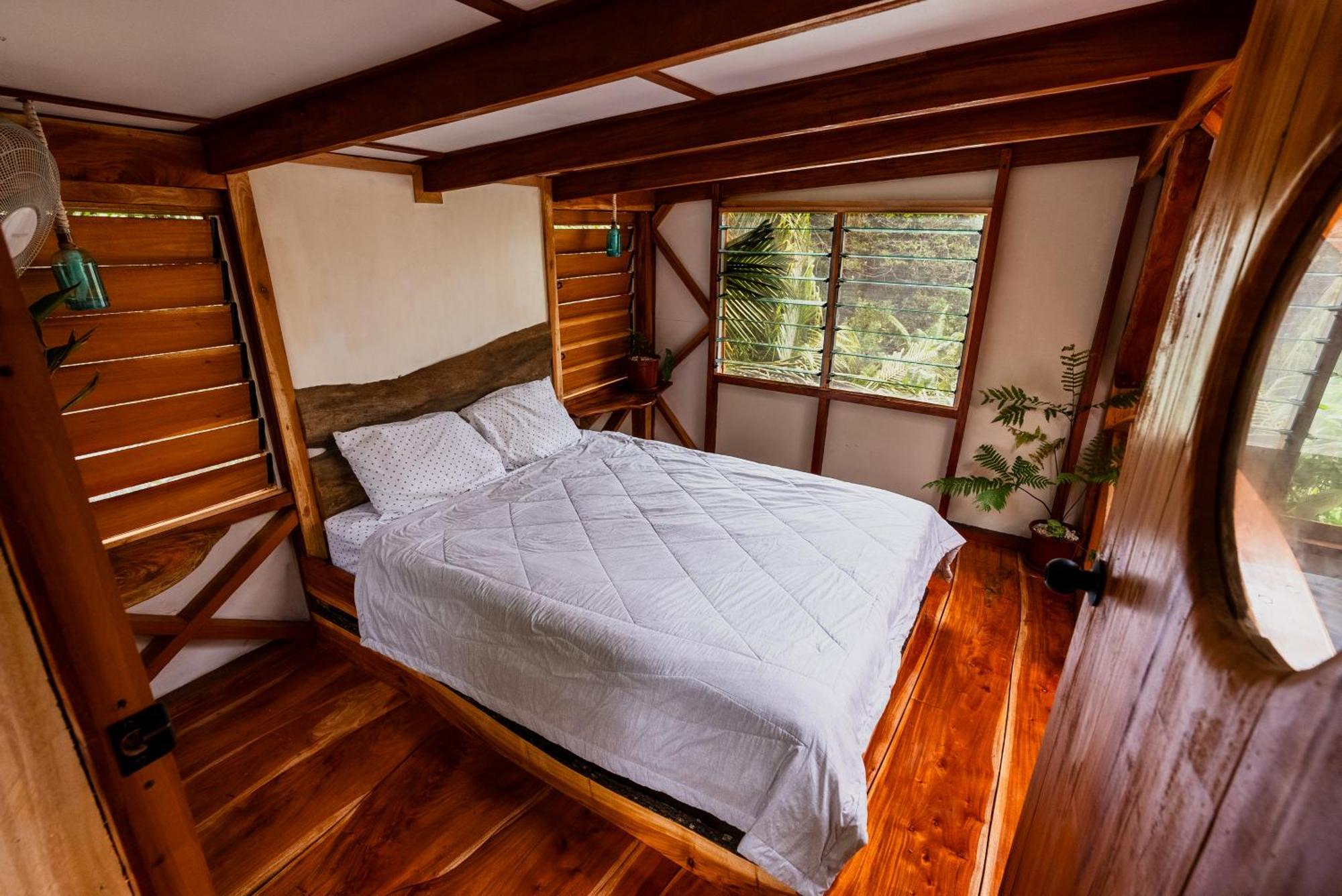 Tukulolo Treehouses Makaunga 外观 照片